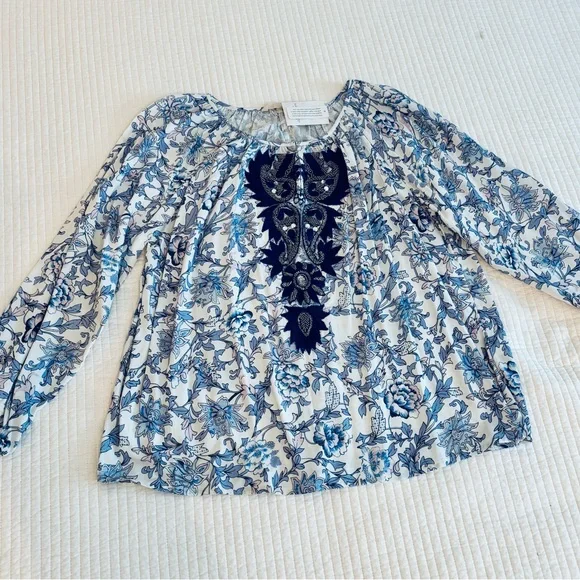 Breezy Soft Surroundings Blue and White Tunic - Picture 3 of 11